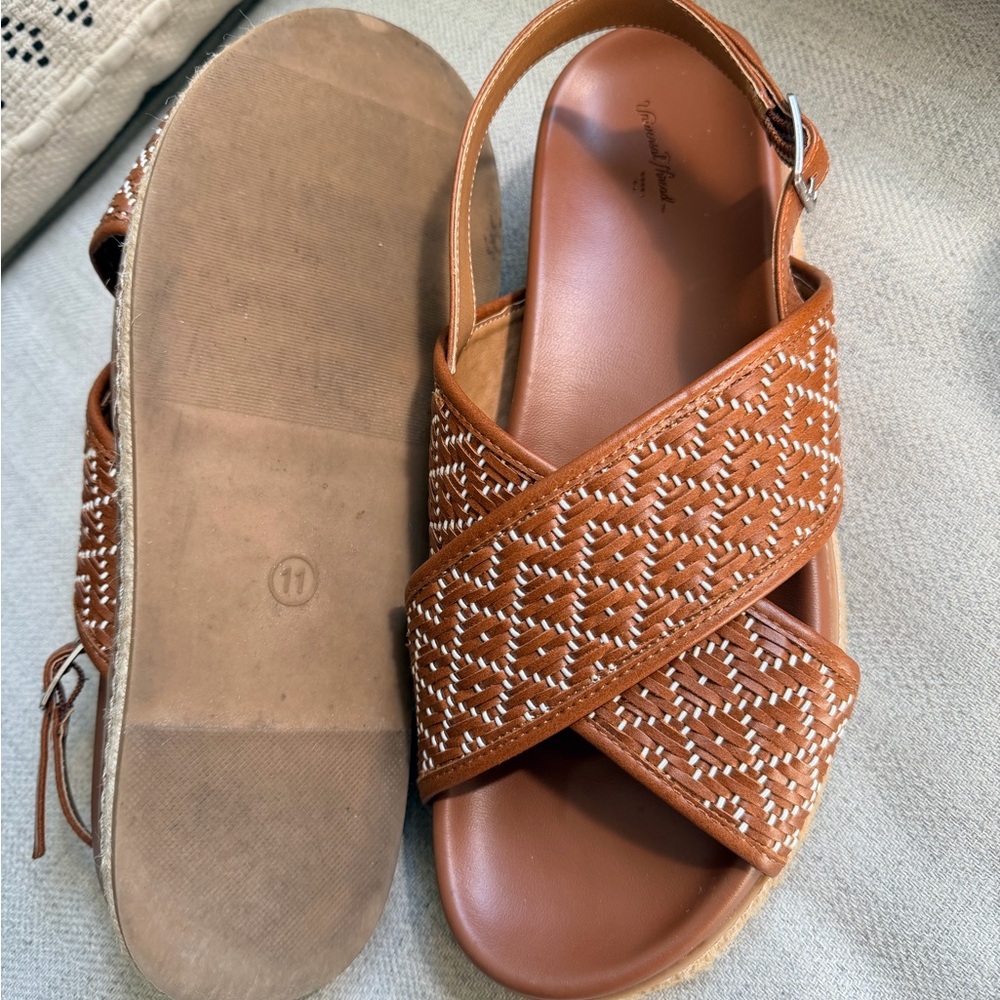 Universal Thread Elisa platform sandals - Picture 4 of 9